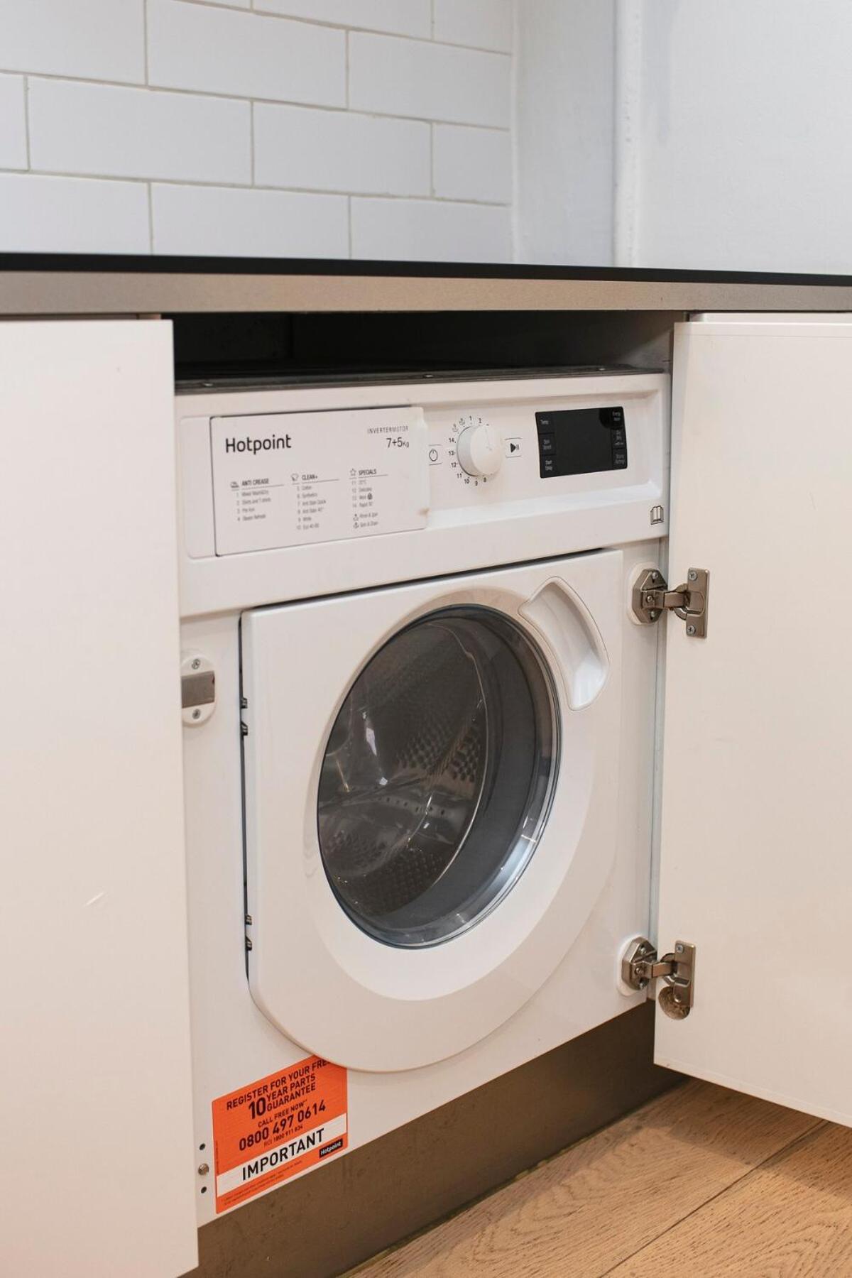 Stylish 2 Bedroom Flat In Notting Hill *